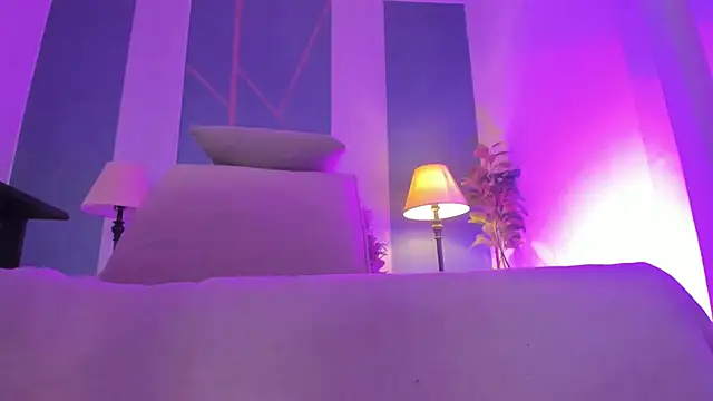 Swt skinny  online show from April 21, 1:07 pm