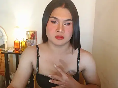 Snapshot of JustineBIGCUM chatting on October 11, 2:27 am JustineBIGCUM online show from October 11, 2:27 am