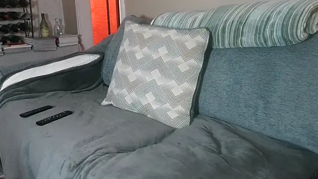 tscharlotte online show from April 22, 2:52 am