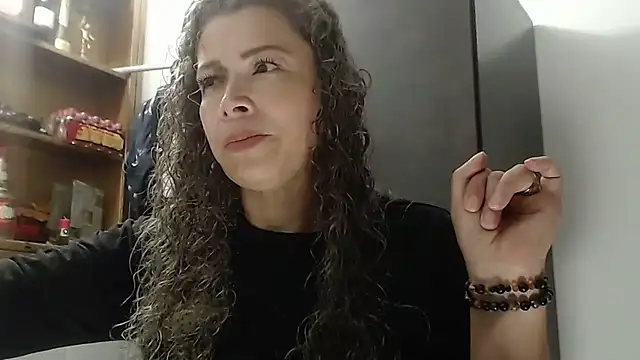 dalilasquirt1 online show from March 10, 7:29 pm