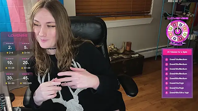 luluvaladon online show from October 12, 3:31 am