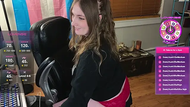 luluvaladon online show from February 9, 5:32 am