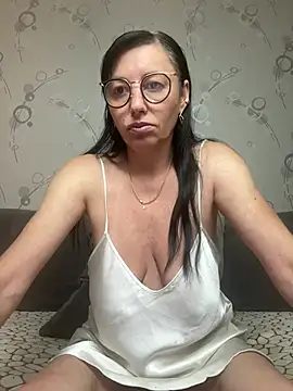 Amberhotqueen online show from July 29, 8:36 am