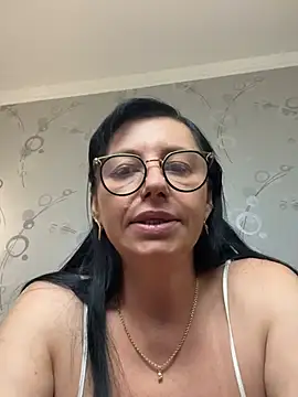 Amberhotqueen online show from July 27, 8:11 am