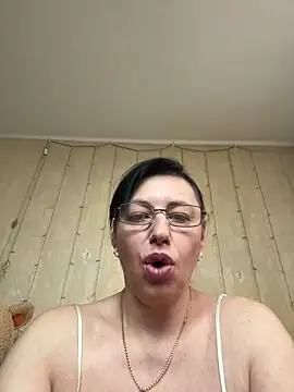 Amberhotqueen online show from April 30, 7:46 am