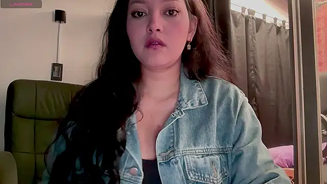 MarcellaGriffin online show from June 8, 1:01 pm