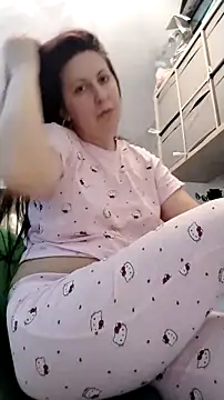 lolyforyou online show from February 18, 4:17 pm