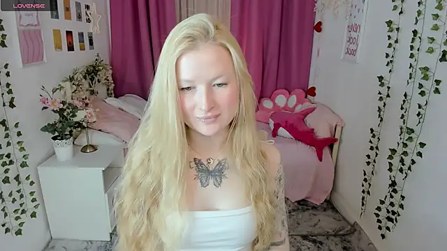 Laly Peach online show from April 29, 11:13 am