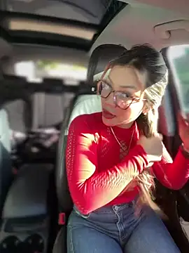 DIANITA 1988 online show from April 17, 9:28 pm