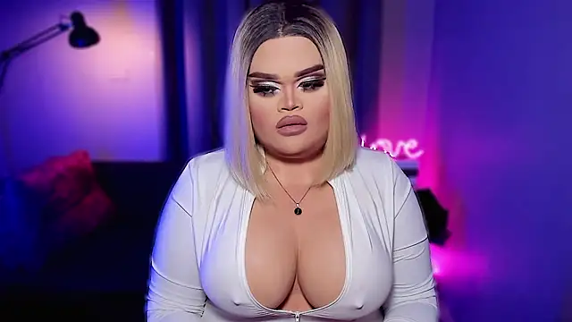 BelindaLovex online show from April 11, 7:03 am