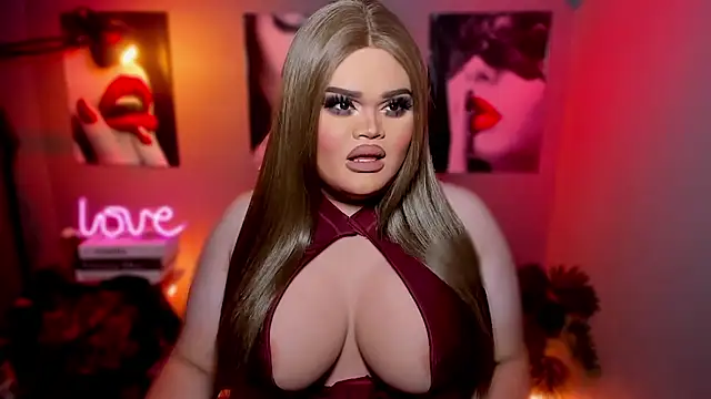 Snapshot of BelindaLovex chatting on September 23, 6:50 pm BelindaLovex online show from September 23, 6:50 pm