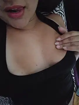 blerstefan1 online show from April 24, 12:52 pm