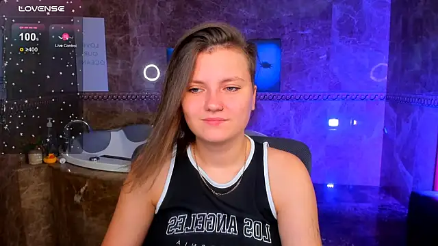 MelindaTin online show from August 6, 1:45 am
