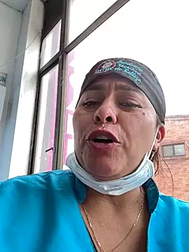 Ixchel Anaid online show from April 18, 7:29 pm