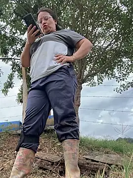 Ixchel Anaid online show from October 31, 2:21 pm