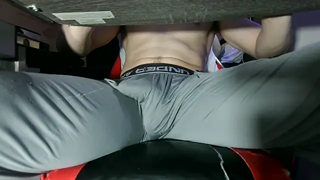 Dick and muscles online show from November 14, 1:27 am