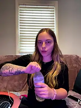 jaseyrae online show from January 9, 5:50 pm