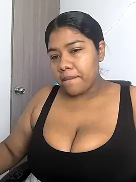 Snapshot of paola091 chatting on October 15, 11:35 am paola091 online show from October 15, 11:35 am
