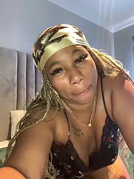 CurvyDesire1 online show from February 27, 5:51 am