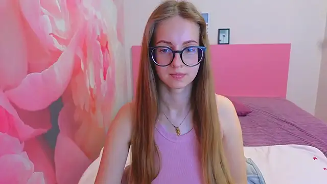 AliceAdams online show from April 18, 7:44 am