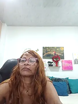 BustyMilf  online show from April 13, 2:07 pm