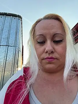 SabinaSweety online show from April 24, 4:32 pm