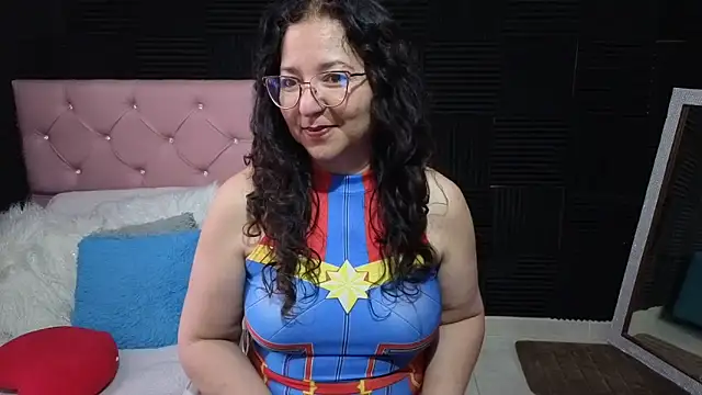 katifoxx online show from April 27, 4:26 pm