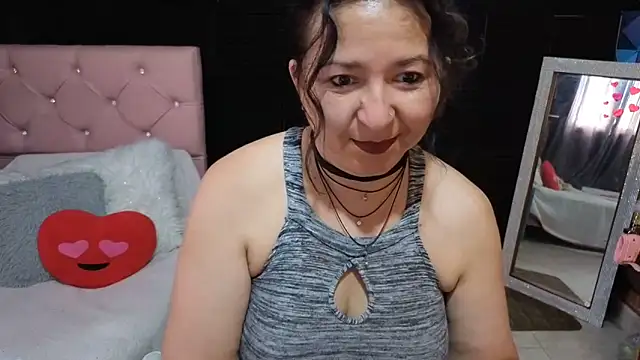 katifoxx online show from June 20, 3:37 pm