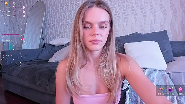 CharliSweet online show from June 10, 4:38 pm