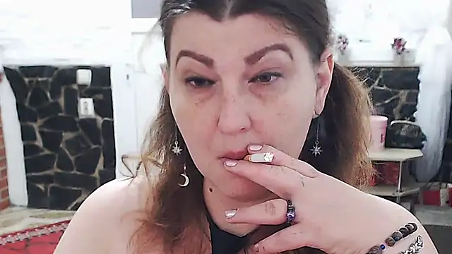 piticaforever online show from October 1, 8:08 am