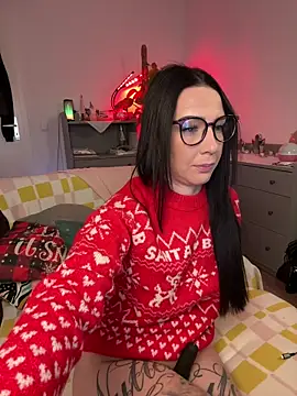 Trixie-Tainted online show from December 15, 4:23 pm