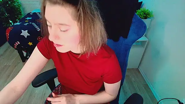 CranberryHot online show from March 1, 4:45 am