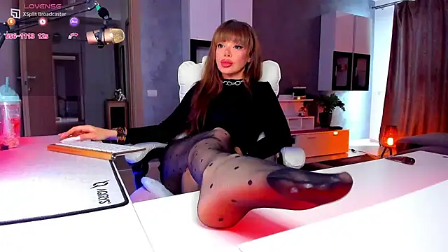 Miss kay1111 online show from May 31, 2:01 pm