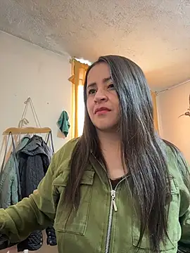 latinfemale online show from April 21, 8:16 pm