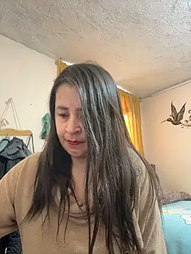 latinfemale online show from April 22, 8:28 pm