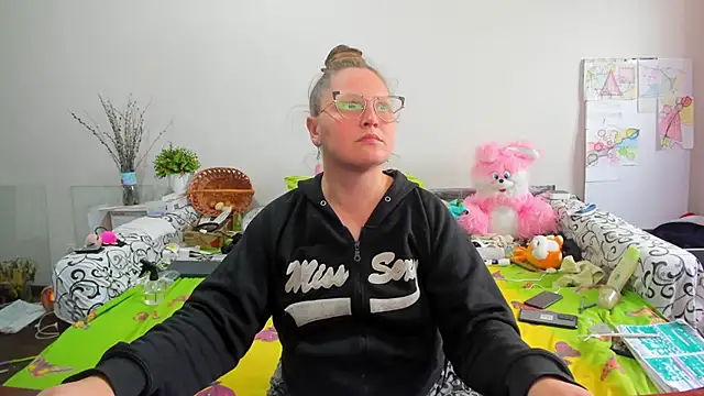 IamYourNarcotic online show from April 22, 1:08 pm