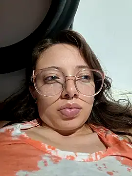 linda-schmidt online show from July 10, 4:02 am