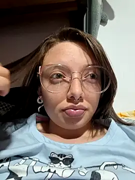 linda-schmidt online show from April 21, 1:42 am