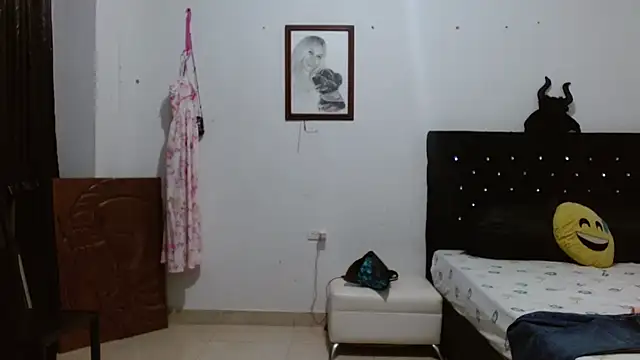 venuz mendoza20 online show from April 21, 2:02 pm