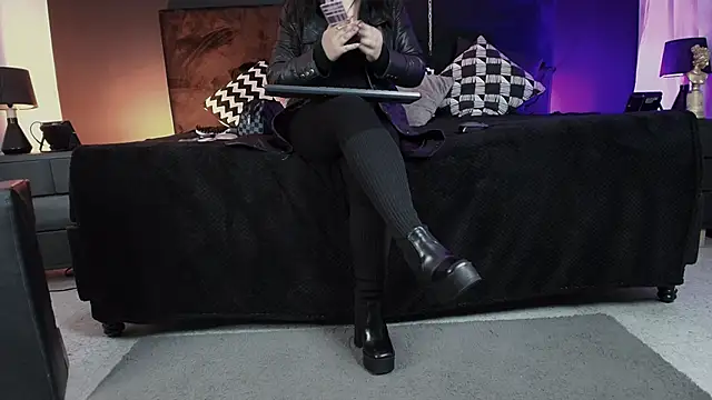  Jade 16 online show from September 23, 11:52 am