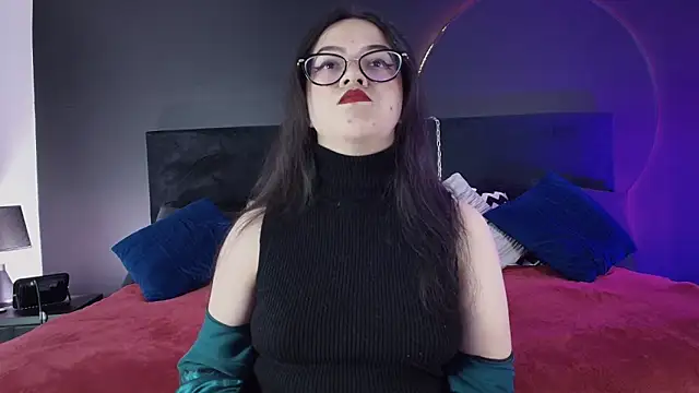  Jade 16 online show from April 24, 12:30 pm