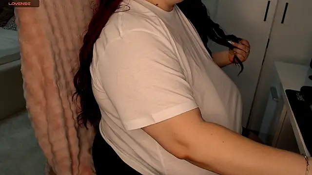 SenzualHotM online show from April 18, 10:53 pm