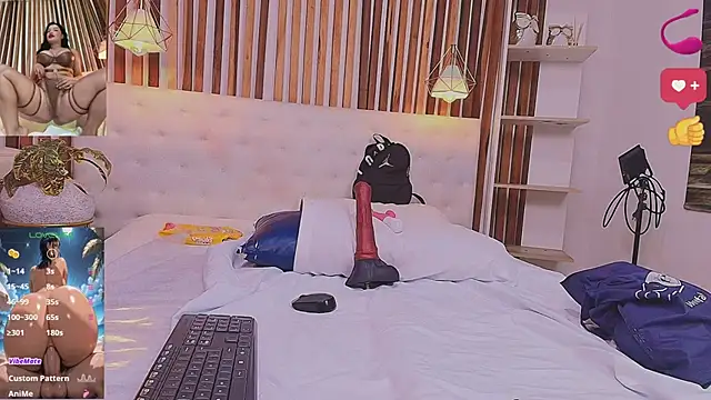 valerie lya online show from April 22, 1:19 pm