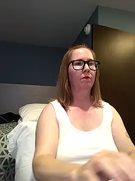 Snapshot of SweetandNaughty1 chatting on October 7, 3:33 am SweetandNaughty1 online show from October 7, 3:33 am