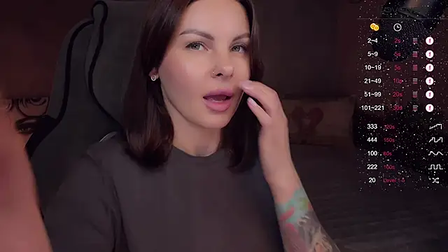 Your Sweet Lilu online show from November 5, 1:05 pm