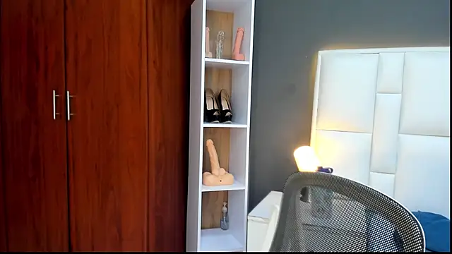 yeral2017 online show from April 22, 3:42 pm