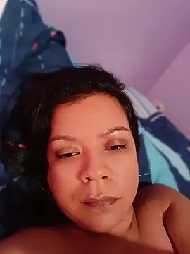 Sofiia W26 online show from April 18, 7:58 pm