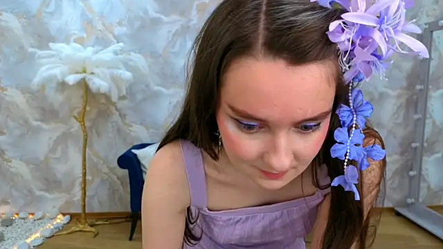 Snapshot of CloudGrace chatting on September 12, 3:29 am CloudGrace online show from September 12, 3:29 am