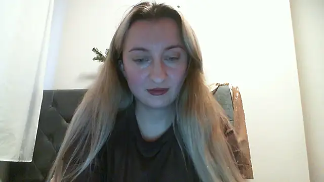 SusanCurt online show from January 15, 3:29 pm