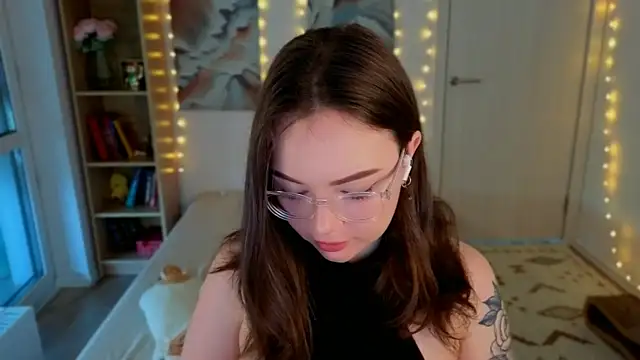 MilenaSaint online show from June 11, 3:36 am
